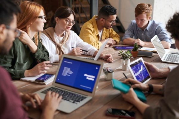 What are the principles for a good website design?